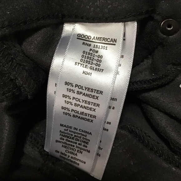 Good American Good Legs Metallic Snake Print Skinny Jeans in Black. - Picture 10 of 12